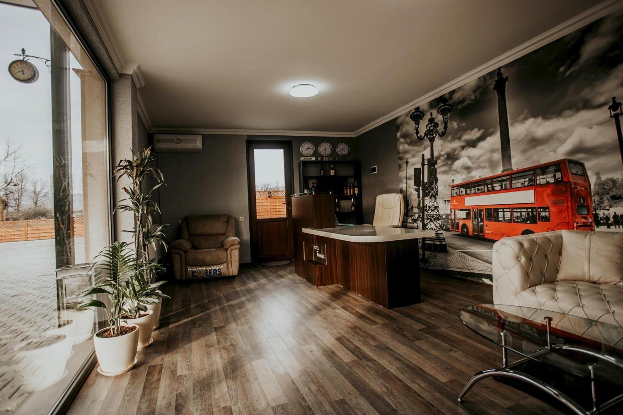 7 Rooms Hotel Tserovani Exteriér fotografie